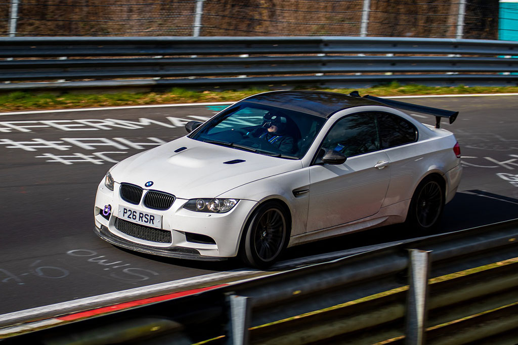 bmwm3-5310187_1280