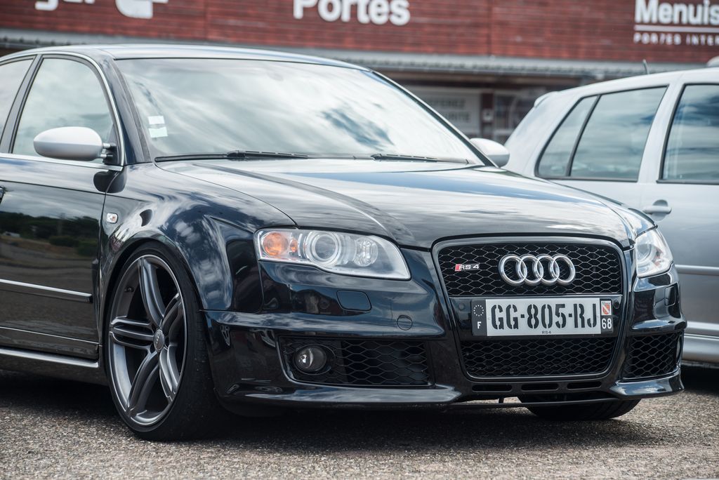 Audi RS4 B7 berline - rachat et reprise M33 Aquitaine